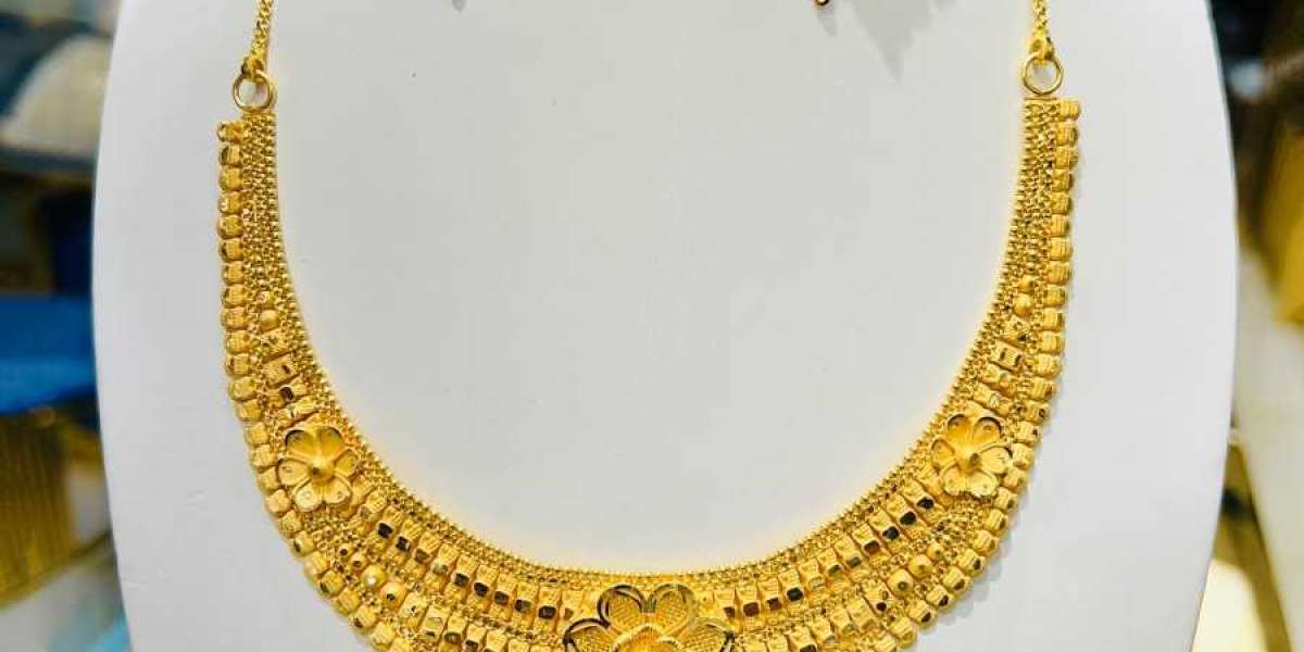 "Regal Radiance: The Splendor of 22ct Indian Gold Necklace Sets"