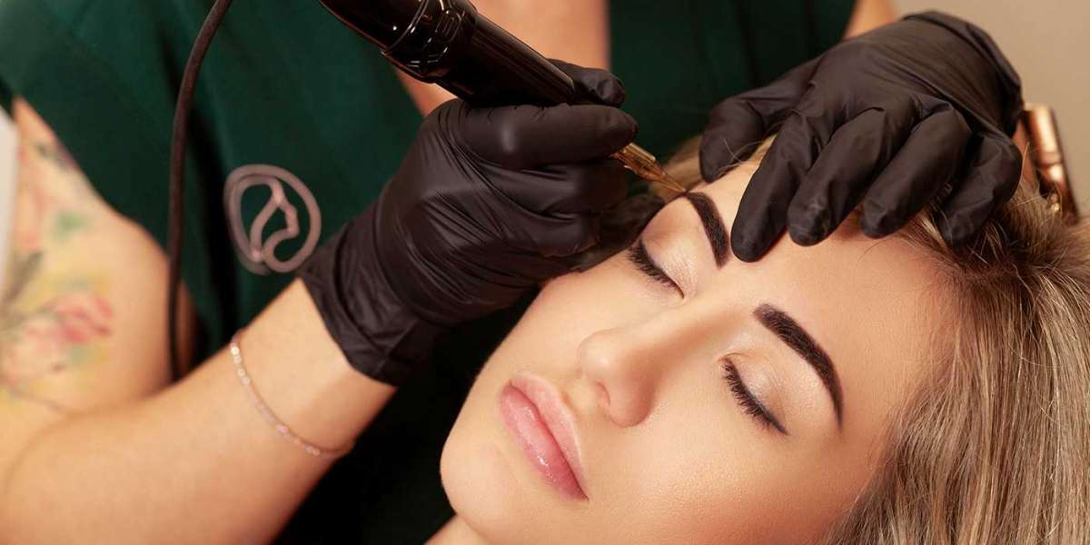 Exploring Different Semi-Permanent Makeup Styles in Islamabad