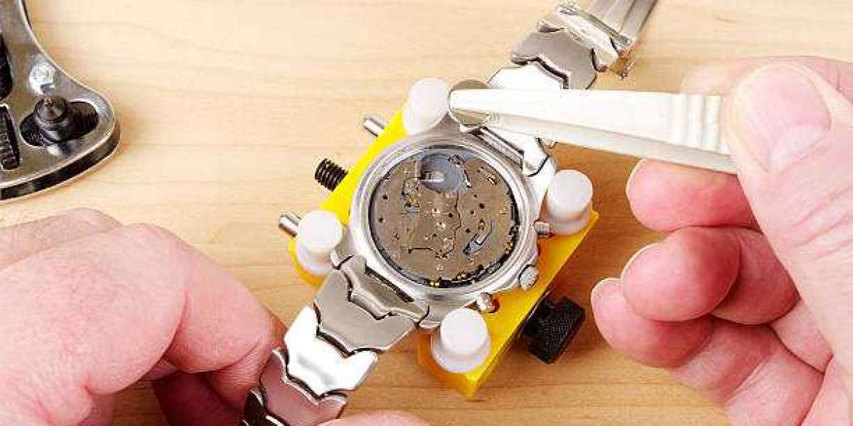 The Watch Store on Mira Road offers Professional Watch Repair Services